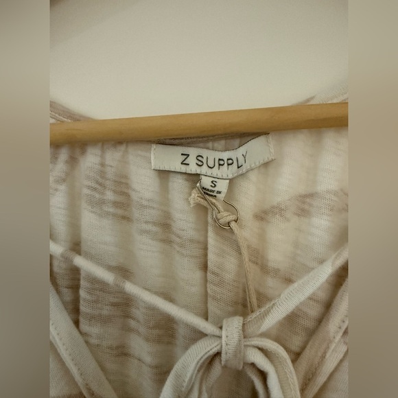 BNWT Z Supply Tropical Zebra Top, 100% cotton, size small. - Picture 7 of 8